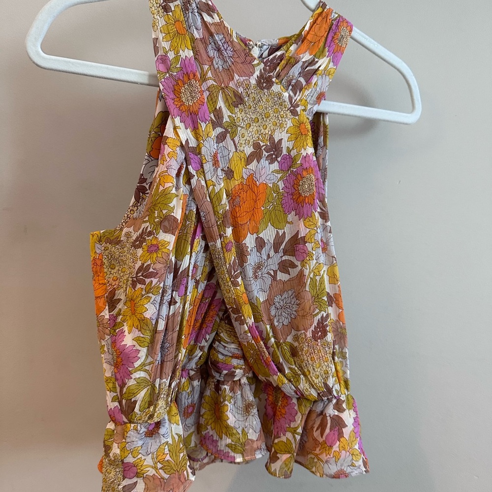 Veronica Beard. Never worn. Size 4. Fitted style.